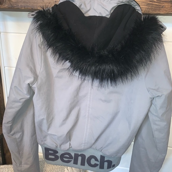 Bench Coat - Picture 4 of 4